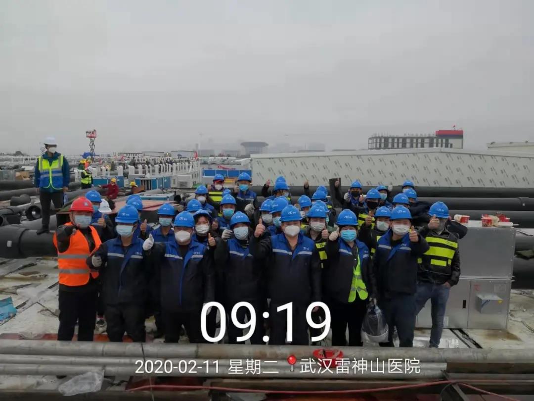 英国365上市官网一直在坚守.jpg